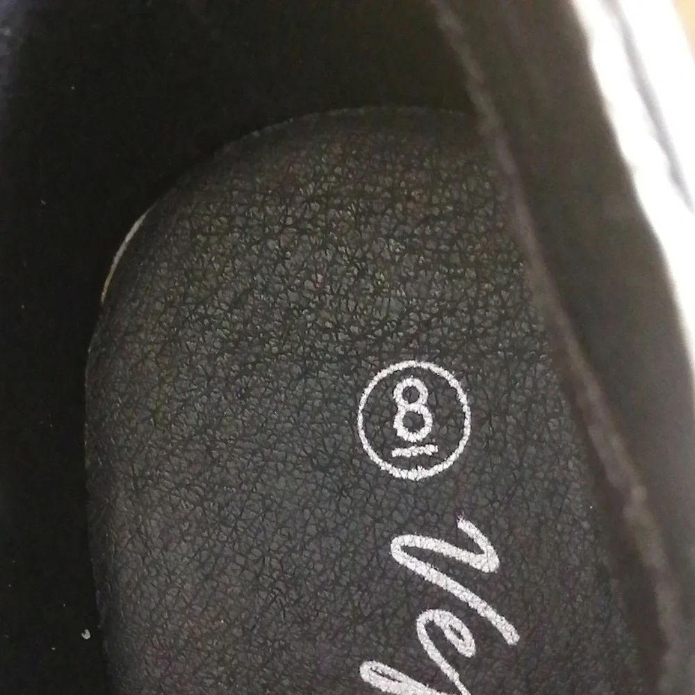 Vepose‎ Shoes Womens Black 8 Ankle Bootie Walking Comfort Stretch Pull On NEW